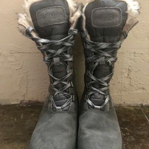 Size 9 Grey Keen Boots ⛰